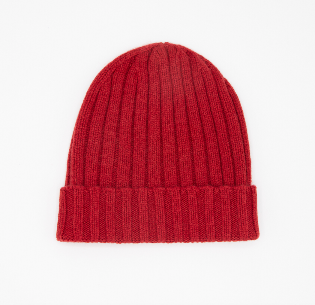 Red chunky cashmere beanie hat